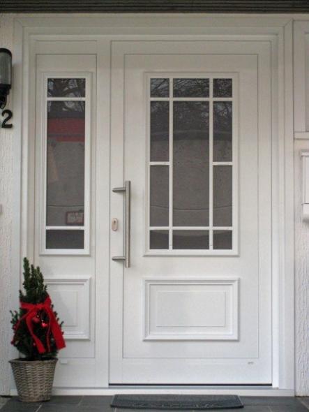 PaX Holz-Haustür in weiß mit Seitenteil links